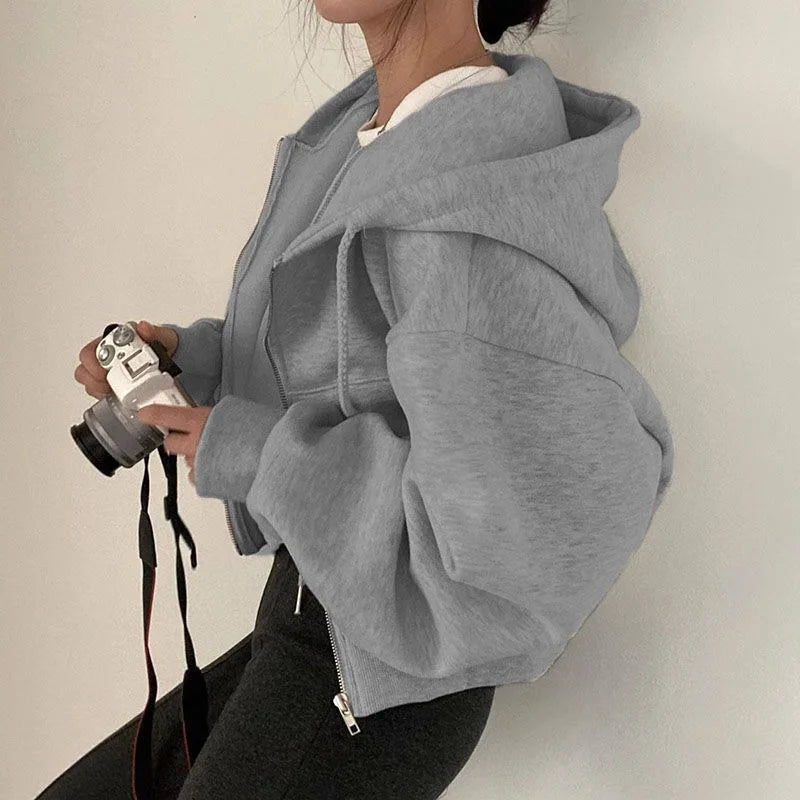 Fashionable Autumn and Winter Zipper Hooded Sweatshirt with Fleece Short Style Slim Fit and Warm Women's Hooded Sweatshirt Jacke