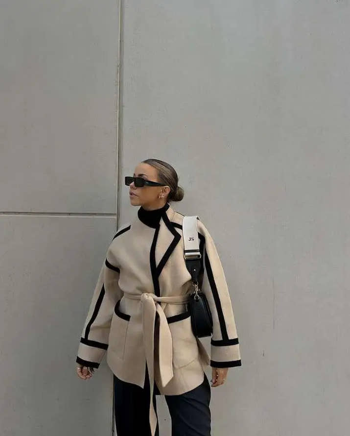 Women's Long Sleeve Thicken Woolen Coat Casual Autumn Jacket with Belt Pockets Spliced Contrast Design for Commuter Outwear