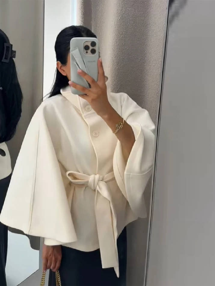 Fashion Solid Stand Collar Short Jacket Women Elegant Flared Sleeve  Buttoned Lace Up Coats 2025 Autumn Lady Office Street Wear